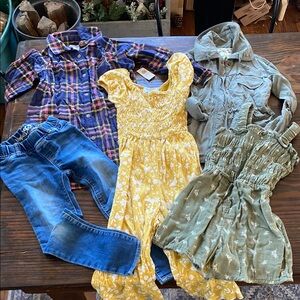 Girls size 5t lot of clothing rompers jacket tunic jeans jeggings boho Euc